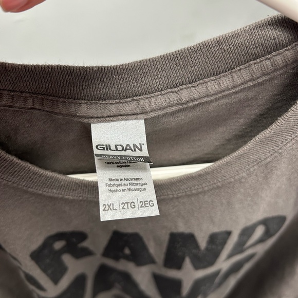 “Grand Paw" Graphic T-Shirt - Picture 3 of 4